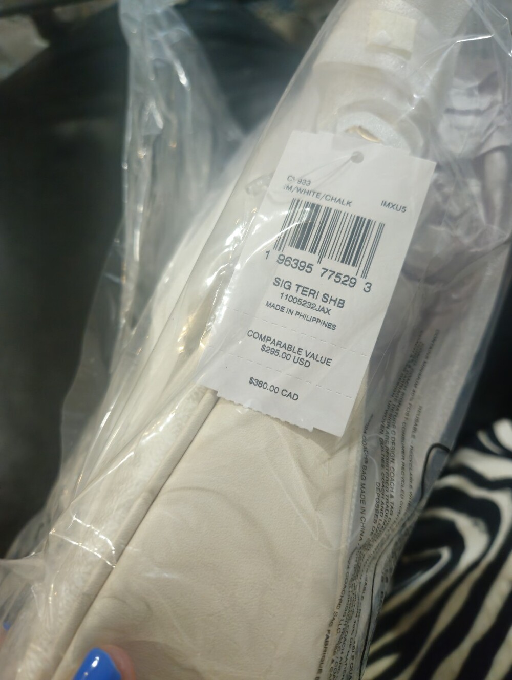 Coach Teri Shoulder Bag in Signature Canvas White Chalk Crossbody NWT - Picture 11 of 15